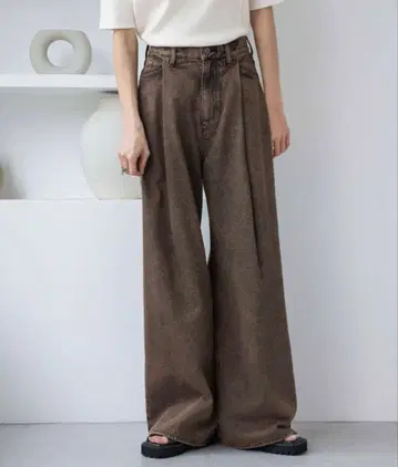 컬러 턱 데님 와이드 팬츠