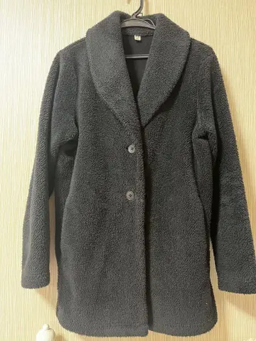 플리스 자켓 블랙 버튼 포함