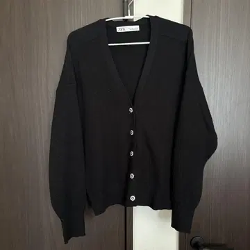 ZARA 비쥬 버튼 가디건 L 사이즈