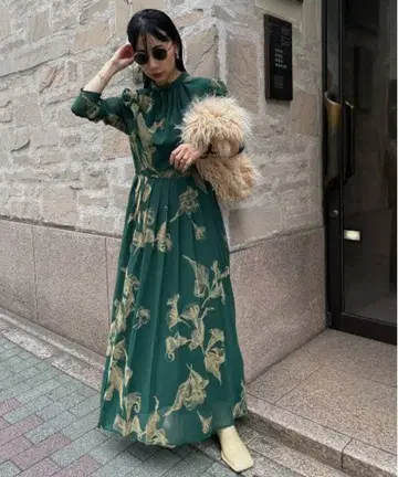 Ameri UND CALLA FLOCKY DRESS