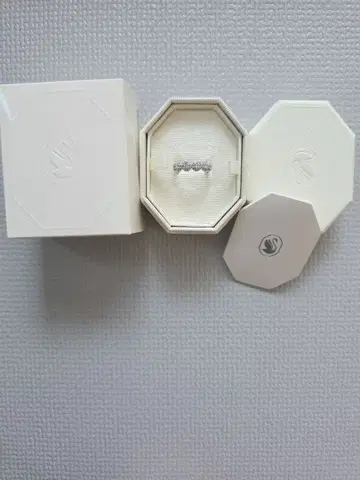 스와로브스키 반지
