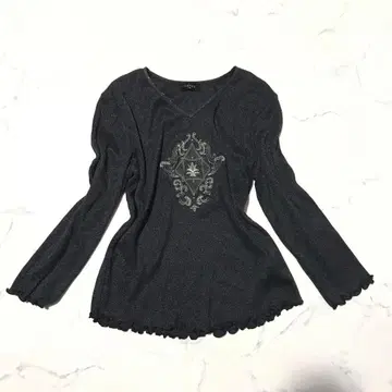 Y2K domestic archive embroidery tops