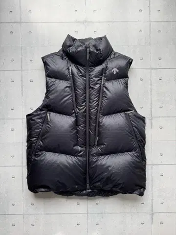 DESCENTE / DO4FVEO2M BRIGHT DOWN VEST
