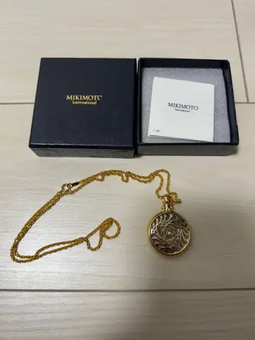 MIKIMOTO 펄 장식 루페 앤티크 목걸이