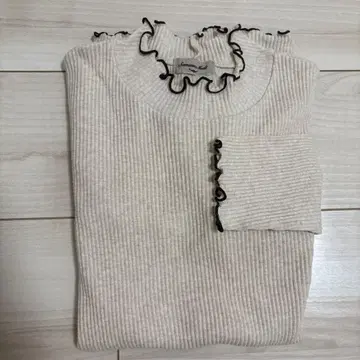 사만사 모스모스 배색 메로우 리브 크루넥 이너 베이지