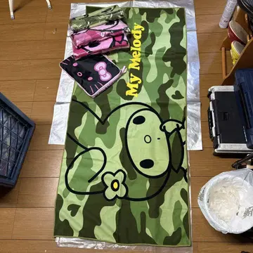 마이멜로디 카모 패턴 타월과 핑크 타월 4개 세트. 키티짱