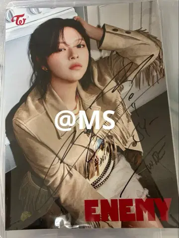 TWICE 정연 도쿄돔 공연 종료 후 사인