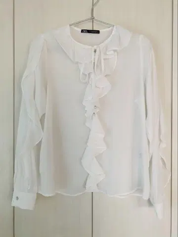 ZARA 화이트 프릴 블라우스 긴팔