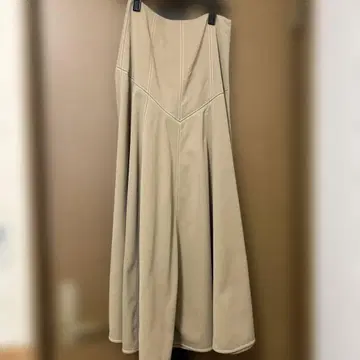 Todayful 베이지 플레어 롱 스커트 스티치 사이즈 36