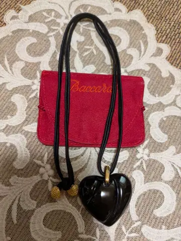 Baccarat 하트 펜던트 목걸이