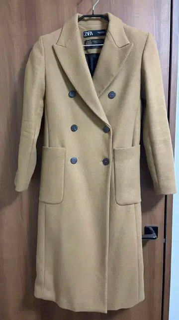 ZARA 베이지 더블 브레스트 코트 카멜