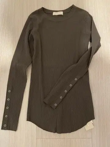 R JUBILEE 아르쥬빌리 리브롱 티셔츠