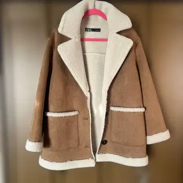 ZARA 페이크 무스탕 코트