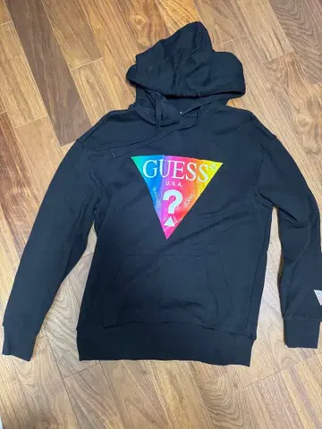 GUESS 컬러풀 로고 후드 부착 후드티