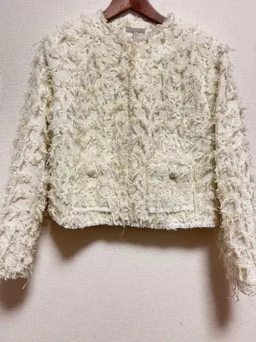 H&M 화이트 아이보리 프린지 노카라 자켓 자켓 모 퍼