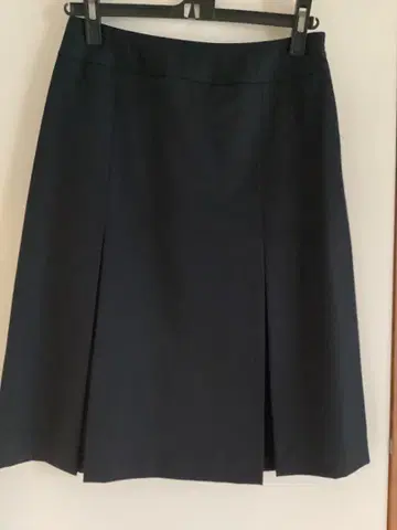 Brooks Brothers 블랙 플리츠 스커트