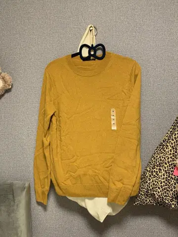 UNIQLO 100% 캐시미어 크루넥 스웨터