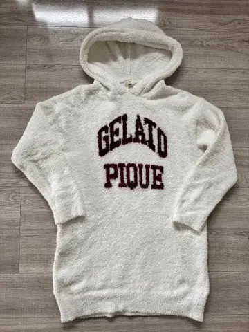 새상품급 gelato pique 후드 부착 룸웨어