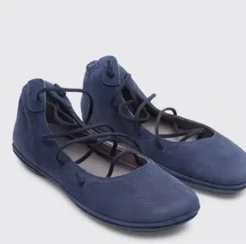 Camper 네이비 가죽 발레 슈즈