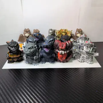 고질라 피규어 세트