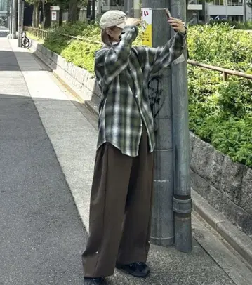 Chikashitsu+ 쉐도우 체크 긴팔 셔츠