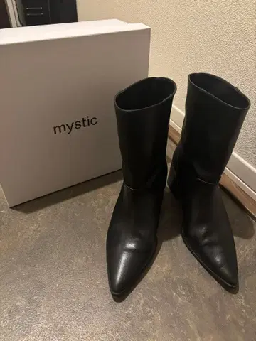 mystic / 스틸레토 부츠