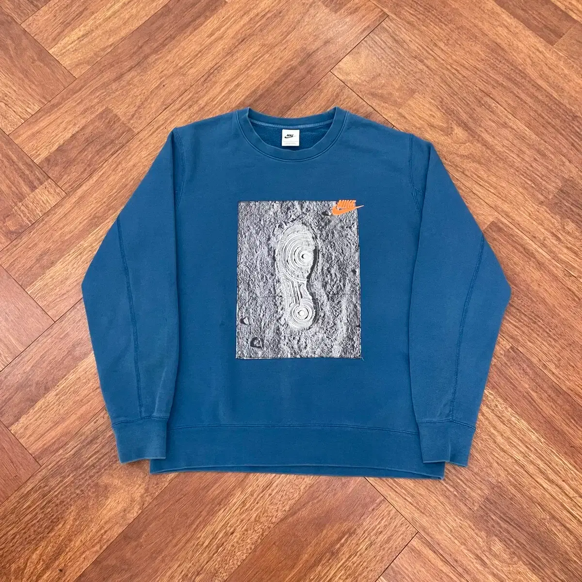 Nike Big Logo Sweatshirt