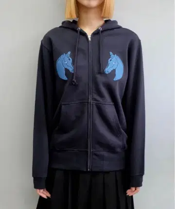Labyrins Dont Cry Horse Zip Hoodie 네이비
