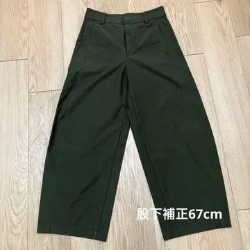 유니클로 저지 배럴 레그 팬츠 올리브 인심 보정 67cm