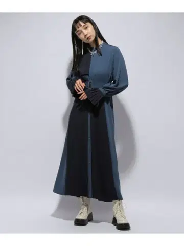 HARE 소매 플리츠 절개 원피스 블루 22AW