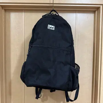 Lee 블랙 백팩 자수 로고