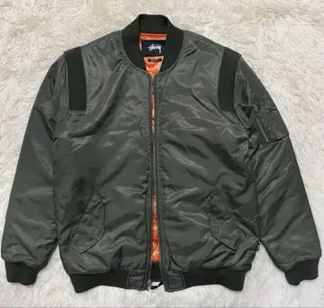 MA-1 스타일 다크 그레이 자켓