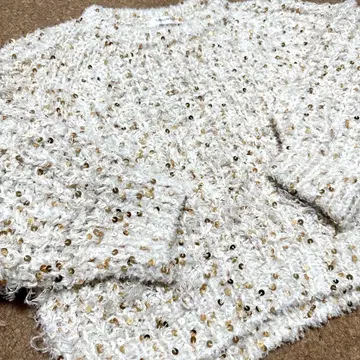 [ LOUNIE ] 2024AW. 스팽글 핸드 니트 풀오버. 베이지