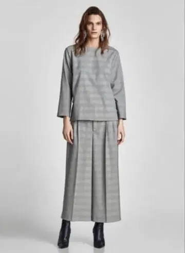 미사용 새상품 ZARA 체크 무늬 팬츠 셋업