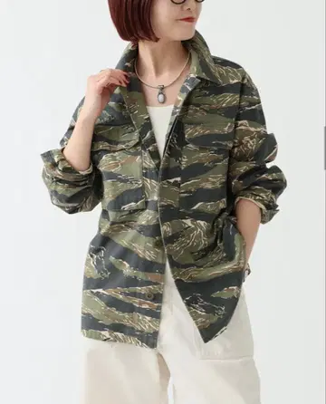 Spick & Span Lot no. 카모플라쥬 밀리터리 자켓