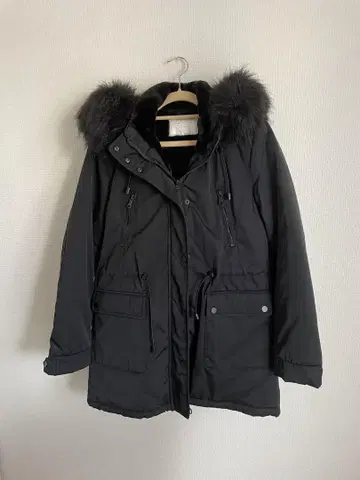 ZARA 퍼 부착 블랙 모즈 코트