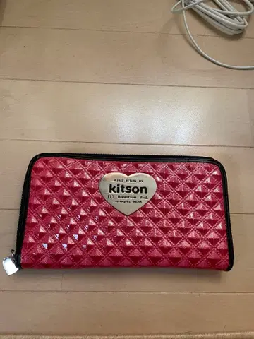 kitson 퀼팅 장지갑