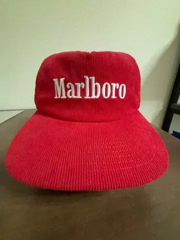 Marlboro 코듀로이 캡 레드