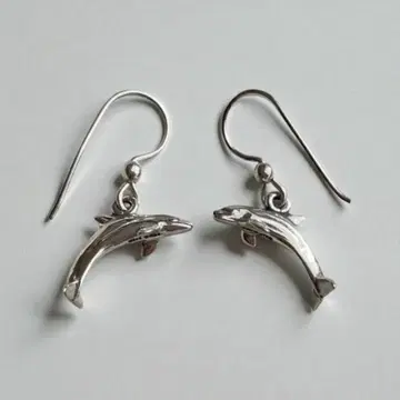 KABANA SILVER 돌고래 귀걸이