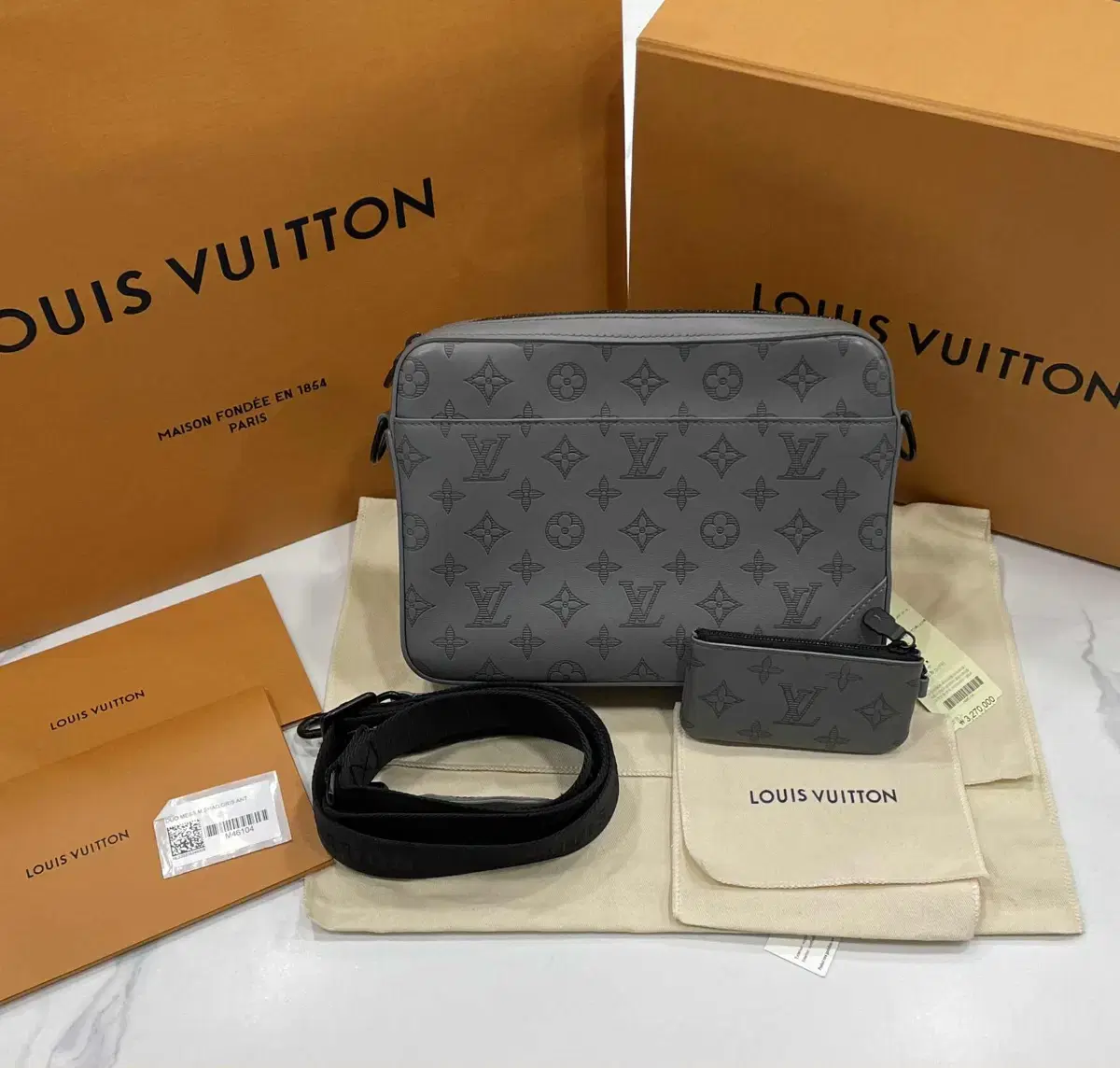 [Like New/Full Set] Louis Vuitton Shadow Duo Messenger Bag Grey