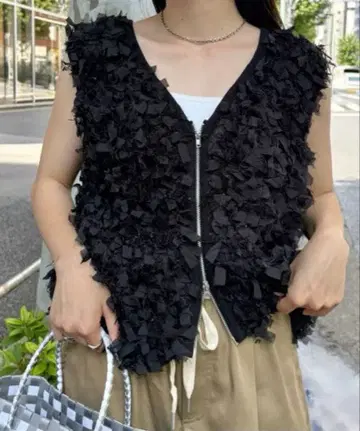새상품 차오패닉 티피 리본 프린지 베스트