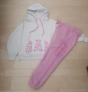 GAP 후드 맨투맨과 팬츠 세트