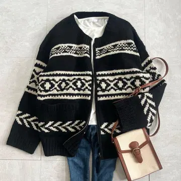어반 리서치 핸드 니트 카우친 ZIPUP CARDIGAN 블랙