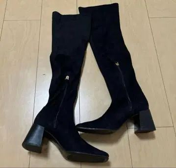 블랙 스웨이드 롱 부츠 중간 힐
