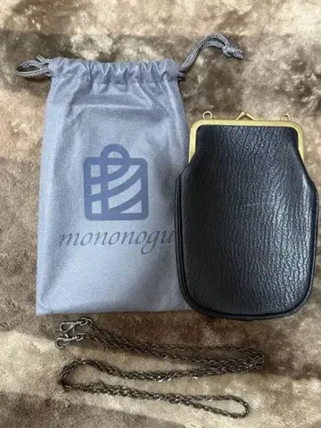 mononogu 블랙 가죽 가마구치 숄더백
