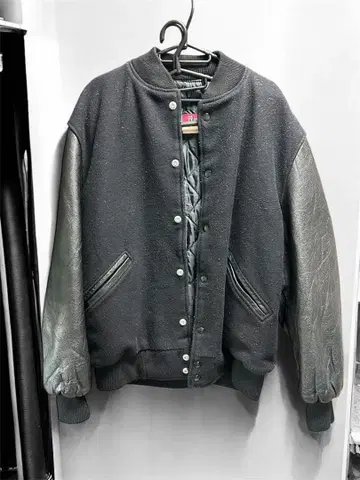 J.S. Apparel MVP 봄버 자켓 L 사이즈