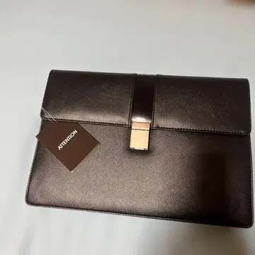 ATTENTION 블랙 클러치백 A4 대응