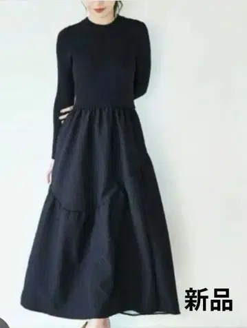 새상품 네이비 고급 엠보싱 니트 도킹 원피스 자카드