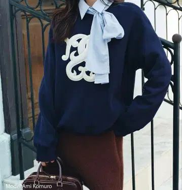 [ WEB 한정판/보아 컬렉션 ] 로고 모티브 맨투맨 NVY