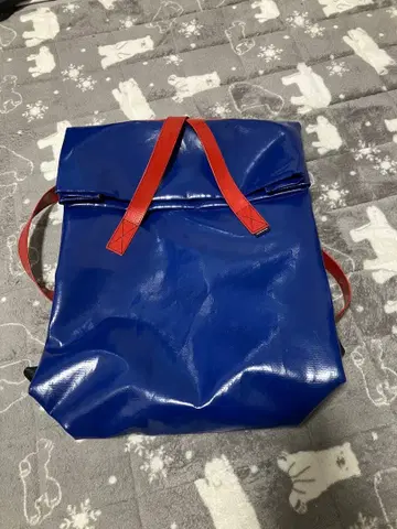 파란색 롤탑 백팩